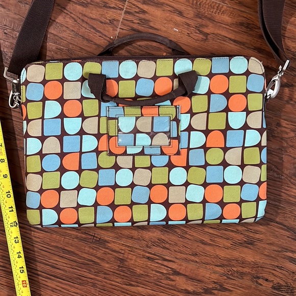 Laptop bag with adjustable/removable shoulder strap - Picture 3 of 5